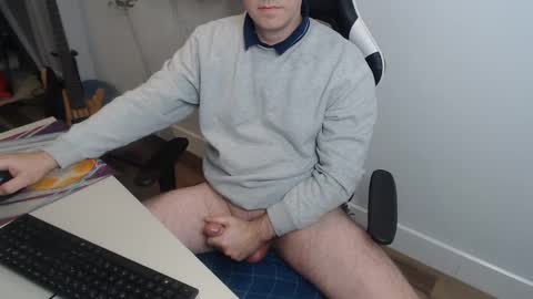 steve_oo8 online show from 6, 3, 2025