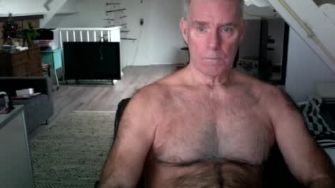 Snapshot of stevetwo chatting on 11, 12, 2024 stevetwo online show from 11, 12, 2024