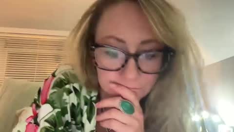 StevieGirl4U online show from 26, 10, 2025