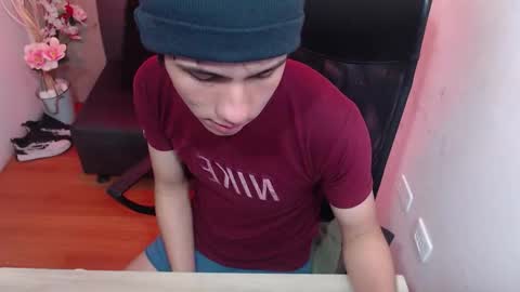 Snapshot of stich_23 chatting on 9, 2, 2026 Stich online show from 9, 2, 2026