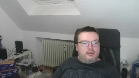 Oliver online show from 4, 4, 2026