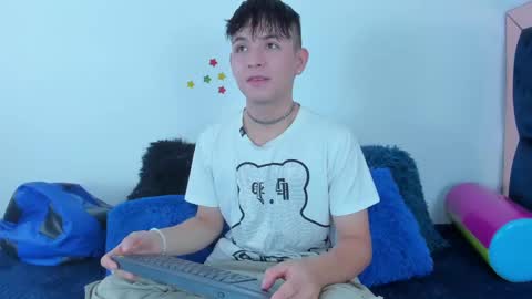 Stiven Bragam online show from 4, 3, 2025