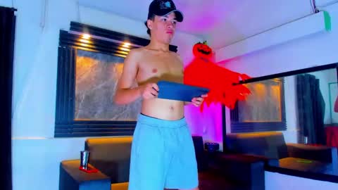 friends online show from 18, 10, 2025