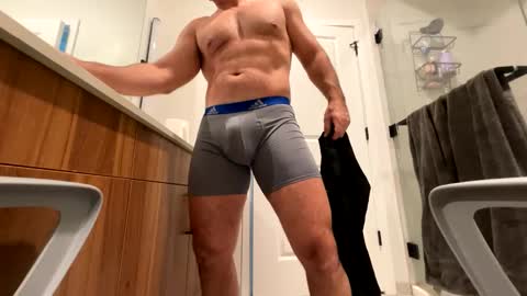 stlhotwifeguy online show from 12, 3, 2025