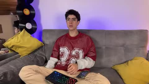 Stolas online show from 24, 2, 2026