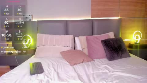 Stone Lee  online show from 13, 10, 2025