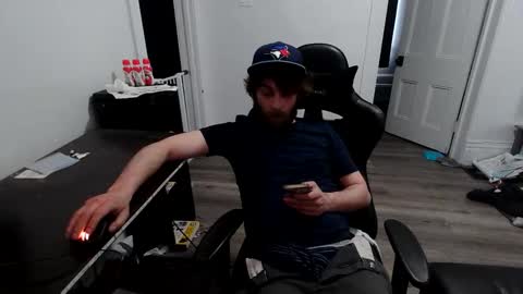 stonedpanda77 online show from 28, 4, 2026