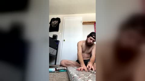 stoner228087 online show from 14, 12, 2025