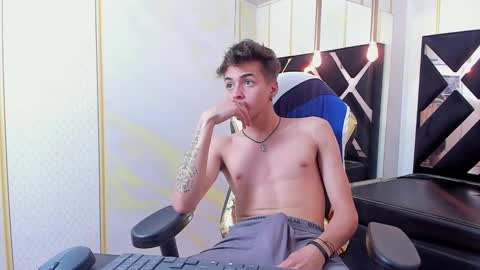 Snapshot of stonne69 chatting on 8, 3, 2025 stonne69 online show from 8, 3, 2025