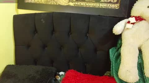 storm doll online show from 18, 9, 2025