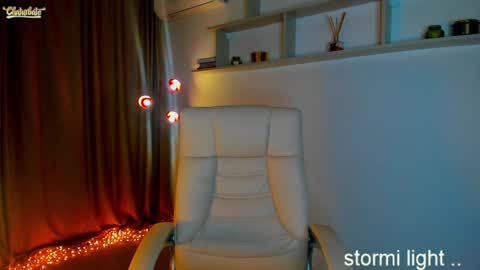 Snapshot of stormi_light chatting on 26, 12, 2024 Stormi online show from 26, 12, 2024