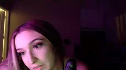 Snapshot of stormibandz chatting on 11, 5, 2026 stormi3 online show from 11, 5, 2026