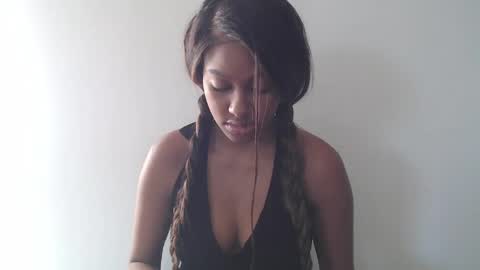 Snapshot of stormihills chatting on 25, 4, 2026 Sweety Stormi online show from 25, 4, 2026