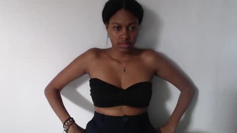 Snapshot of stormihills chatting on 13, 5, 2026 Sweety Stormi online show from 13, 5, 2026