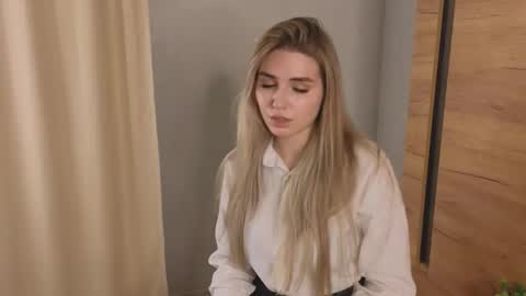 Luna online show from 20, 11, 2025