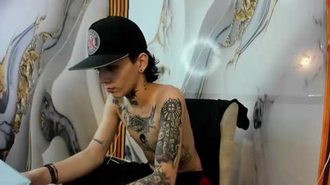 Snapshot of straightboy_nick chatting on 11, 11, 2025 NICK online show from 11, 11, 2025