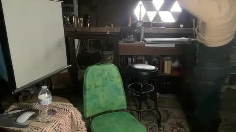 Cowboy Zuhly online show from 19, 4, 2026