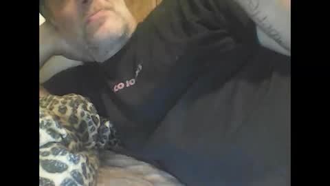 straightmaletouse online show from 10, 4, 2026