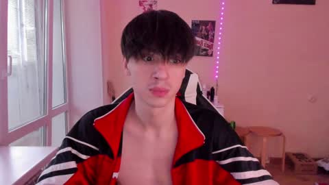 Ray online show from 8, 1, 2025