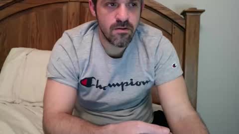 Snapshot of strangeratnight87 chatting on 3, 2, 2026 strangeratnight87 online show from 3, 2, 2026