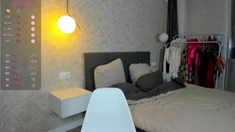 Laura online show from 2, 12, 2025