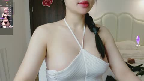 strawberry_loveee online show from 2, 8, 2026