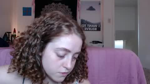 Strawberrylotsacake online show from 6, 7, 2026