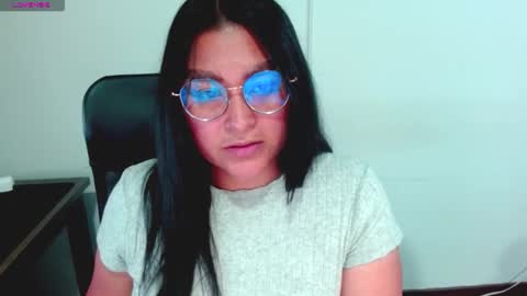 strawlux online show from 19, 2, 2026