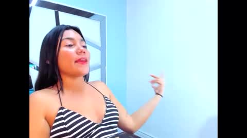 Snapshot of strella_moon chatting on 19, 2, 2026 strella_moon online show from 19, 2, 2026