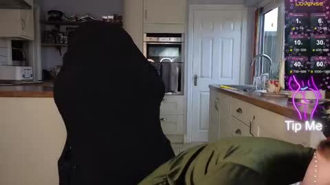 Amorina online show from 12, 3, 2025