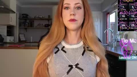 Snapshot of stripmequick chatting on 12, 5, 2026 Amorina online show from 12, 5, 2026