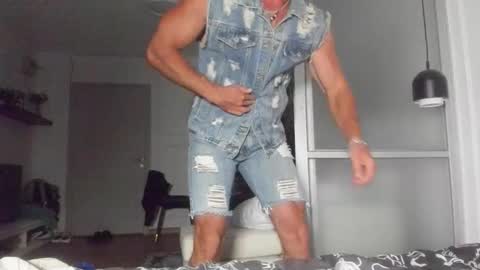 Strong Arni online show from 21, 10, 2025