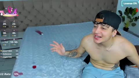 Snapshot of stroong_couple_ chatting on 30, 11, 2025 Strong Couple online show from 30, 11, 2025