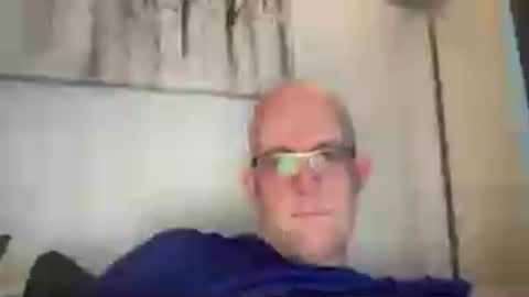 Snapshot of stuart_scotland chatting on 11, 7, 2026 stuart_scotland online show from 11, 7, 2026