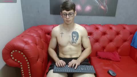 stuart_white online show from 9, 10, 2025