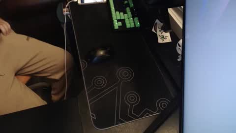 stud69861714 online show from 15, 11, 2025