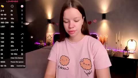 Snapshot of stuffed_cookie chatting on 18, 7, 2026 Mary online show from 18, 7, 2026