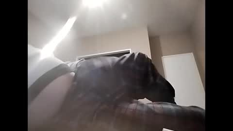 suavecito123828379 online show from 27, 11, 2025