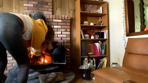 Snapshot of sub4you69brat chatting on 9, 3, 2025 sub4you69brat online show from 9, 3, 2025