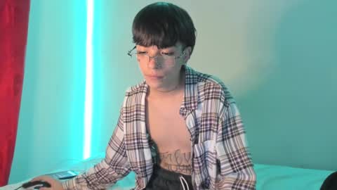 Snapshot of submissive_boyy_ chatting on 10, 12, 2024 nico online show from 10, 12, 2024