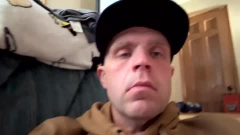 Snapshot of submissivebrett373 chatting on 28, 10, 2025 submissivebrett373 online show from 28, 10, 2025