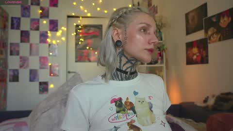 Snapshot of succubus_66 chatting on 19, 1, 2025 succubus_66 online show from 19, 1, 2025