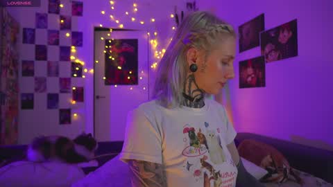 Snapshot of succubus_66 chatting on 19, 1, 2025 succubus_66 online show from 19, 1, 2025