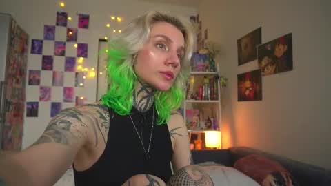 Snapshot of succubus_66 chatting on 6, 3, 2025 succubus_66 online show from 6, 3, 2025