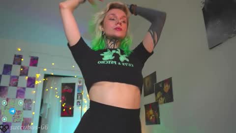 Snapshot of succubus_66 chatting on 17, 9, 2025 succubus_66 online show from 17, 9, 2025