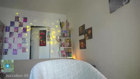 Snapshot of succubus_66 chatting on 18, 9, 2025 succubus_66 online show from 18, 9, 2025