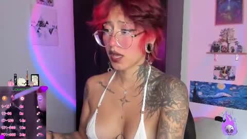 Snapshot of succubus_girl_ chatting on 22, 7, 2026 Alexy online show from 22, 7, 2026