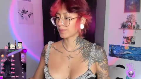 Snapshot of succubus_girl_ chatting on 28, 7, 2026 Alexy online show from 28, 7, 2026