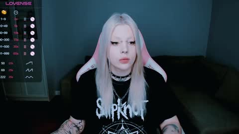 succubus_leslie online show from 3, 12, 2024