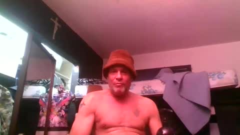 Snapshot of suckitu812 chatting on 26, 12, 2024 SUCKITU812 online show from 26, 12, 2024